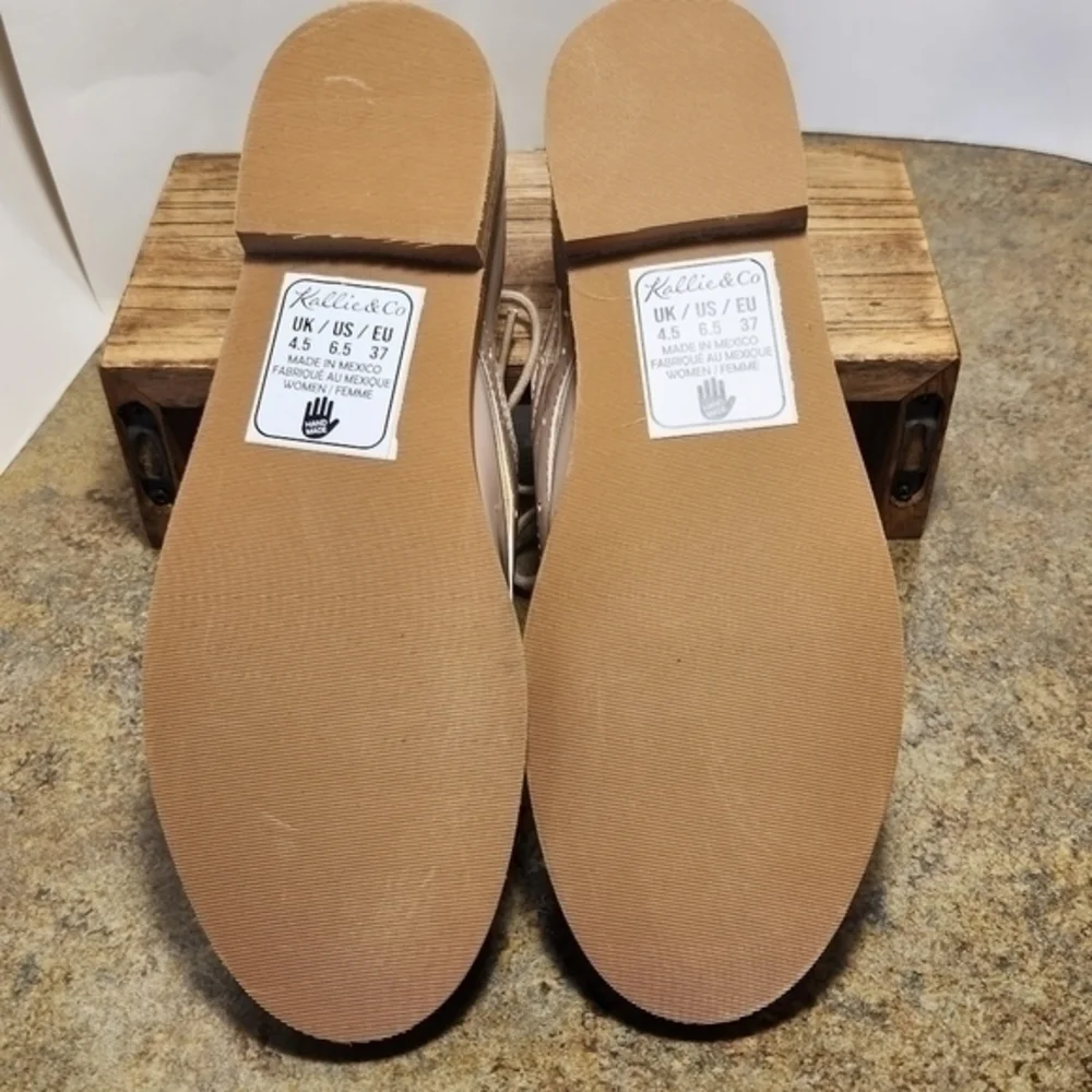 Kallie & Co Oxford style shoe Pink 6.5 NWOB Fair Trade Vegan‎ Ethic Handmade